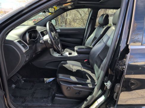 Used 2015 Jeep Grand Cherokee Altitude image 24