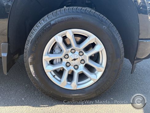 Used 2025 Chevrolet Silverado 1500 RST AWD/4WD image 12