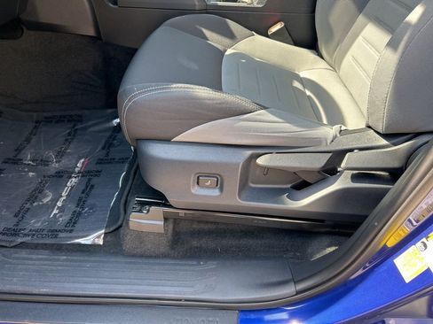 Used 2024 Toyota Tacoma TRD Off-Road image 19