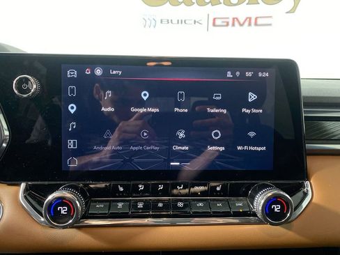 Used 2023 GMC Canyon AT4 w/ Technology Package AWD/4WD image 16