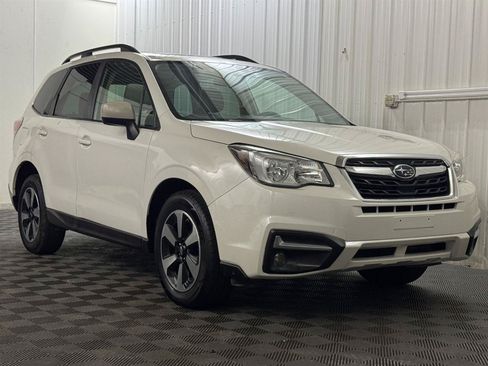 Used 2018 Subaru Forester 2.5i Premium AWD/4WD image 6