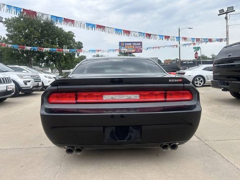 Used 2010 Dodge Challenger SRT8 w/ SRT Option Group II RWD image 8