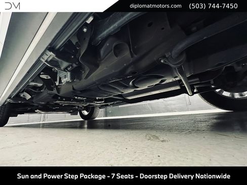 Used 2026 GMC Yukon Denali w/ Sun & Power Step Package AWD/4WD image 56