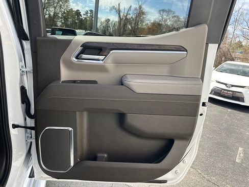 Used 2026 GMC Sierra 1500 SLT w/ SLT Premium Plus Package image 17