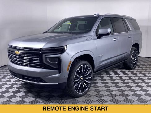 Used 2025 Chevrolet Tahoe High Country AWD/4WD image 19