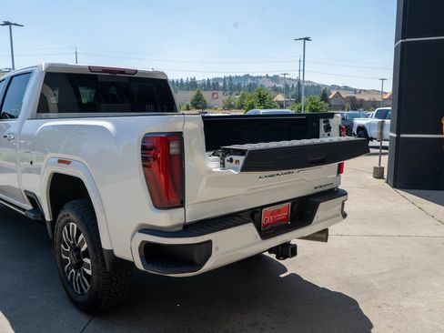 Used 2025 GMC Sierra 3500 Denali Ultimate AWD/4WD image 35
