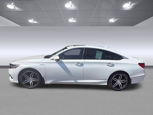 Used 2021 Honda Accord Touring image 8