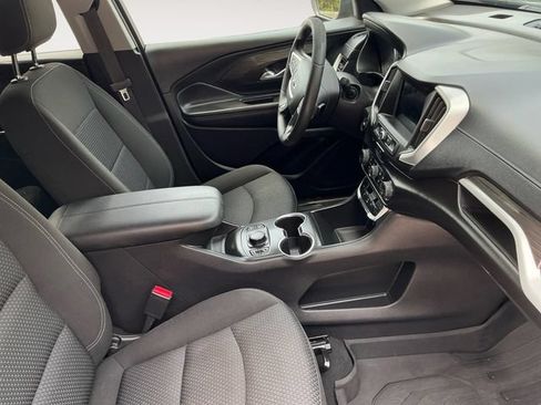Used 2022 GMC Terrain SLE w/ Driver Convenience Package FWD image 16