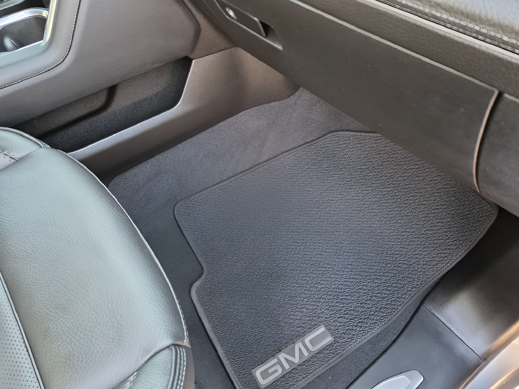 Used 2024 GMC Sierra 1500 Denali AWD/4WD image 44