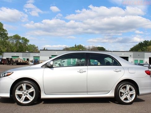 Used 2013 Toyota Corolla S w/ Premium Pkg FWD image 5