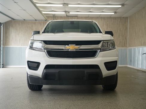 Used 2019 Chevrolet Colorado W/T w/ WT Convenience Package RWD image 2