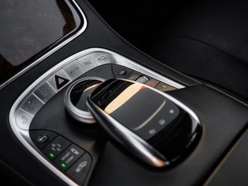 Used 2015 Mercedes-Benz S 550 Sedan image 36