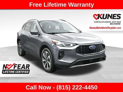 Used 2024 Ford Escape Platinum AWD/4WD image 1