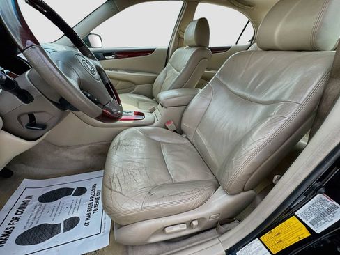 Used 2003 Lexus ES 330 w/ Premium Pkg FWD image 22