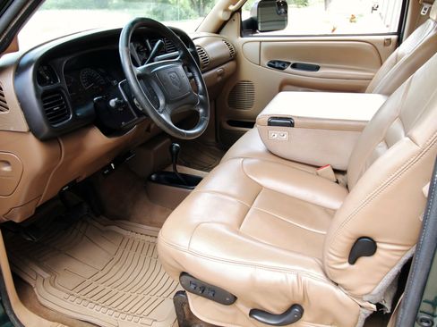 Used 2002 Dodge Ram 2500 Truck SLT image 21