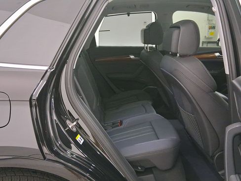 Used 2024 Audi Q5 e Prestige image 34