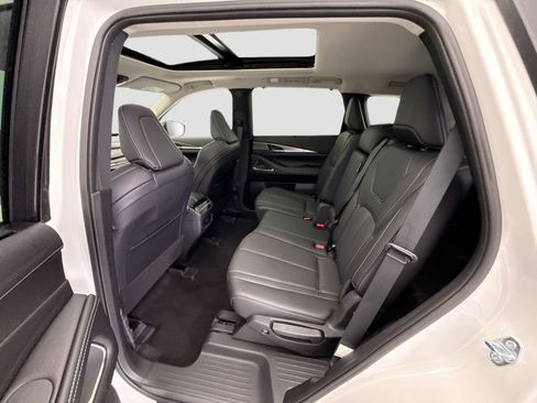 Used 2025 INFINITI QX60 Luxe w/ Cargo Package FWD image 20