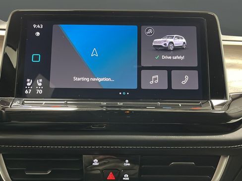 Used 2024 Volkswagen Atlas SE AWD/4WD image 12
