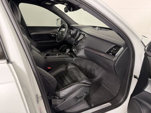 Used 2018 Volvo XC90 T6 R-Design w/ Convenience Package AWD/4WD image 28