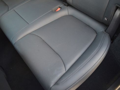 Used 2026 Tesla Model Y 2WD image 30