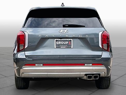 Used 2024 Hyundai Palisade Calligraphy FWD image 5