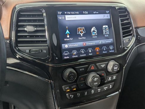 Used 2021 Jeep Grand Cherokee Overland image 22