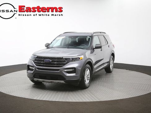 Used 2023 Ford Explorer XLT w/ Equipment Group 202A RWD image 54
