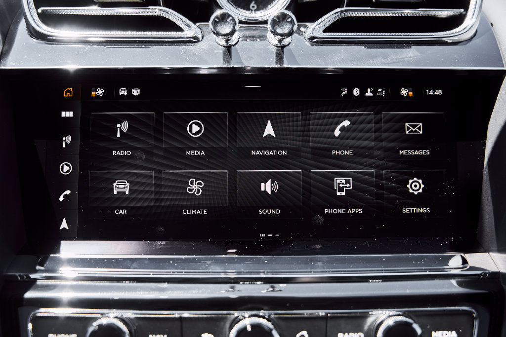 Used 2024 Bentley Bentayga AWD/4WD image 70