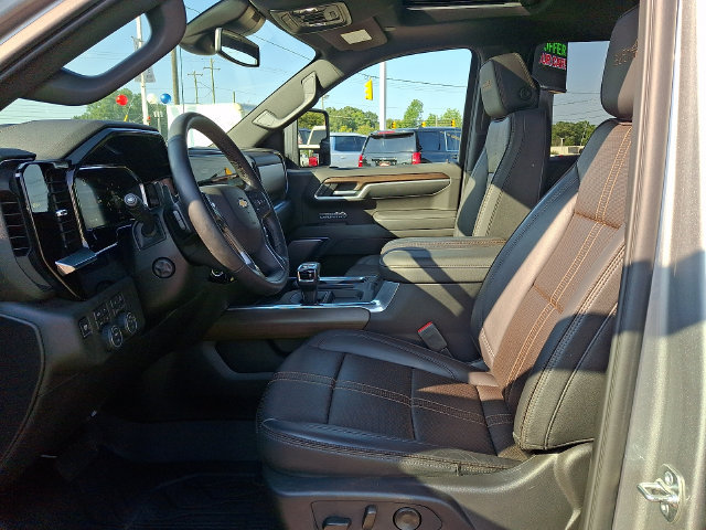 Used 2026 Chevrolet Silverado 1500 High Country w/ High Country Premium Package AWD/4WD image 13