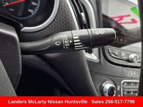 Used 2024 Chevrolet Malibu LT FWD image 23