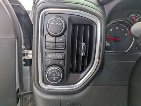 Used 2022 Chevrolet Silverado 3500 LTZ AWD/4WD image 14