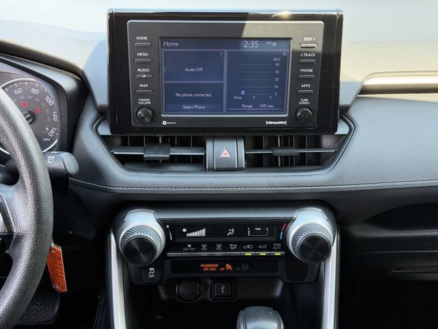 Used 2021 Toyota RAV4 LE FWD image 16
