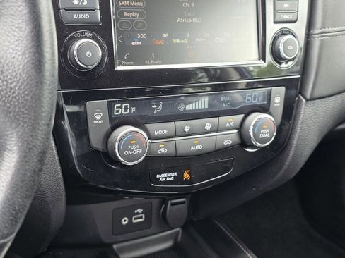 Used 2020 Nissan Rogue SL AWD/4WD image 23