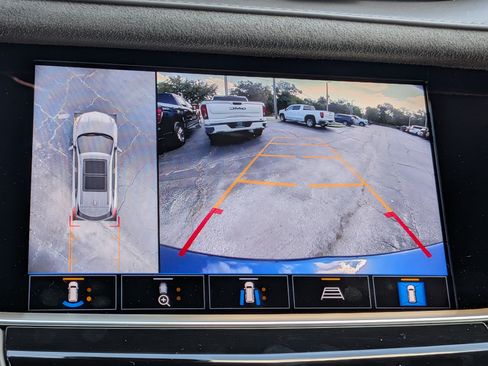 Certified 2024 Cadillac XT5 Sportv w/ Platinum Package AWD/4WD image 31