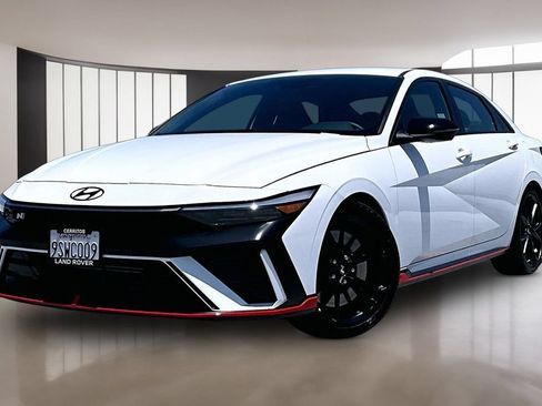 Used 2025 Hyundai Elantra N FWD image 1