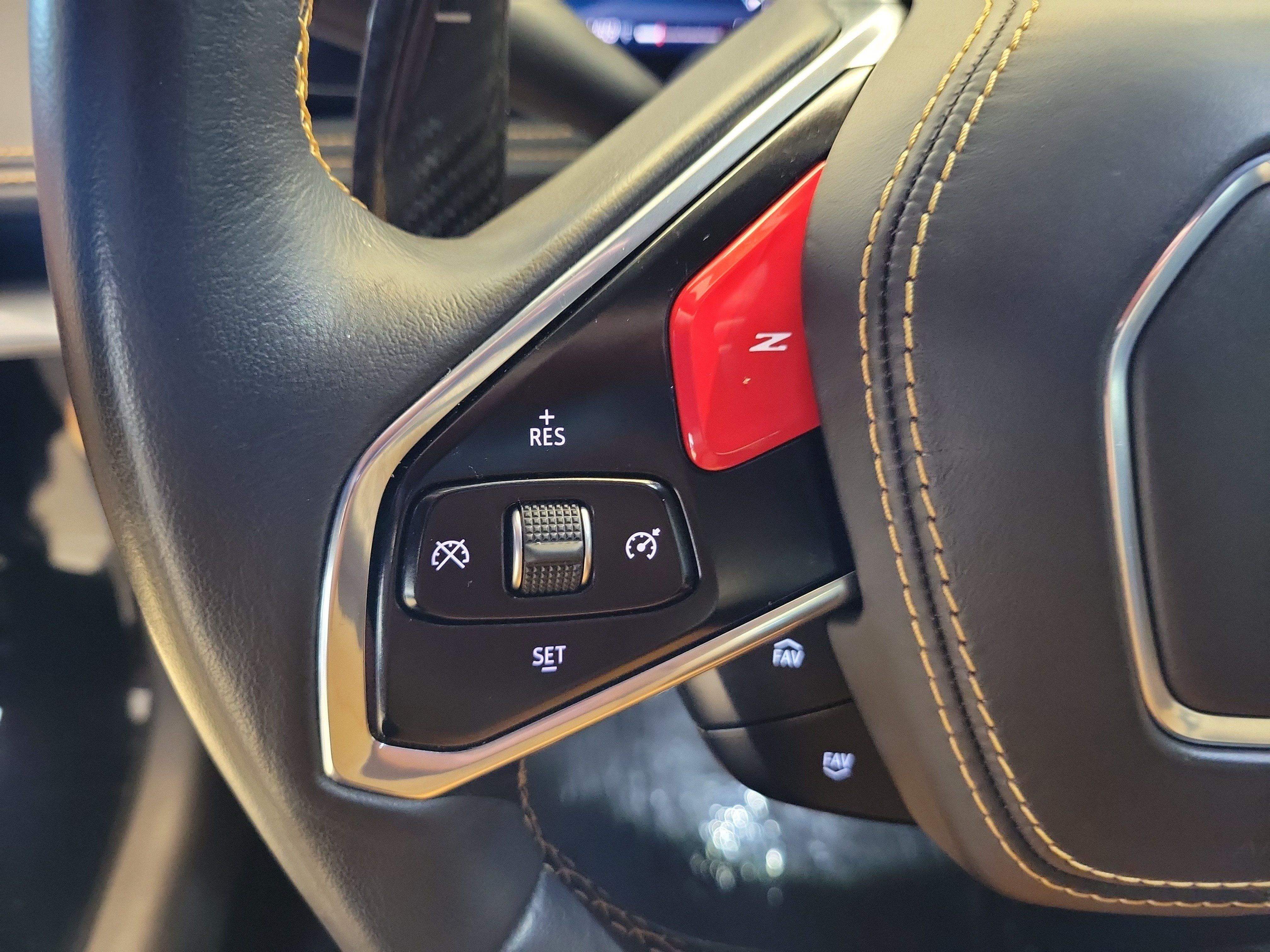 Used 2022 Chevrolet Corvette Stingray Premium Cpe w/ Z51 Performance Package RWD image 23