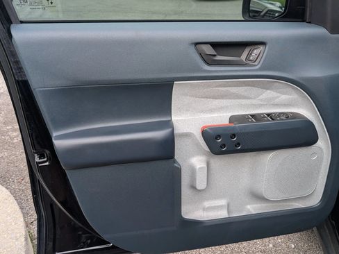 Used 2022 Ford Maverick XLT FWD image 6
