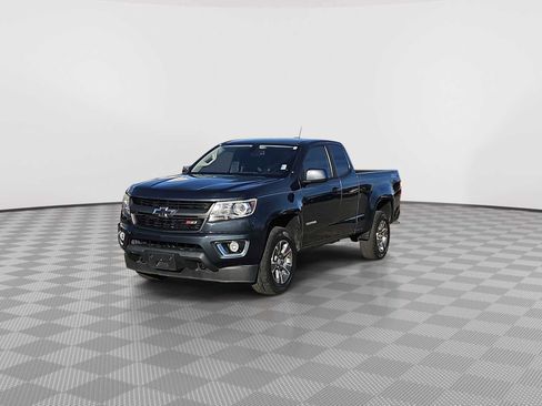 Used 2019 Chevrolet Colorado Z71 image 4