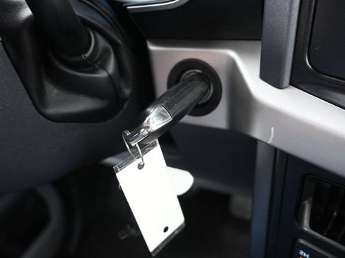 Used 2023 Ford F150 XLT AWD/4WD image 23