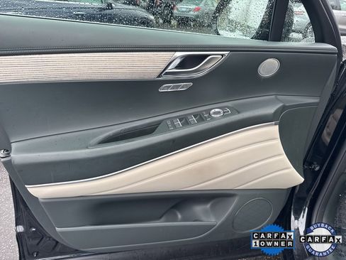 Used 2025 Genesis GV80 2.5T Select image 15
