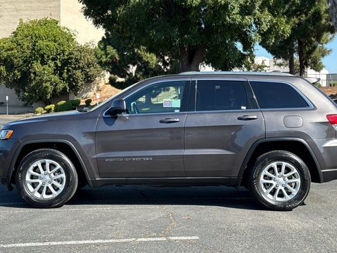 Used 2021 Jeep Grand Cherokee Laredo w/ Security & Convenience Group image 6