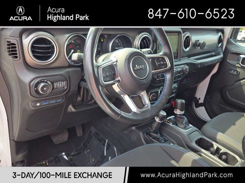 Used 2022 Jeep Wrangler Unlimited Rubicon 4xe w/ Cold Weather Group AWD/4WD image 29