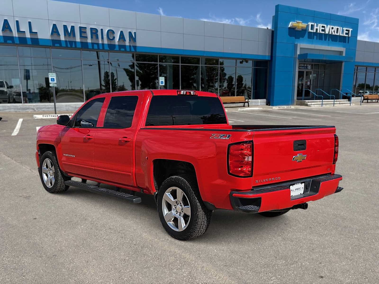 Used 2017 Chevrolet Silverado 1500 LT w/ All Star Edition AWD/4WD image 6