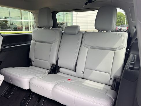 New 2027 Ford Expedition Platinum w/ Driver's Package AWD/4WD image 14