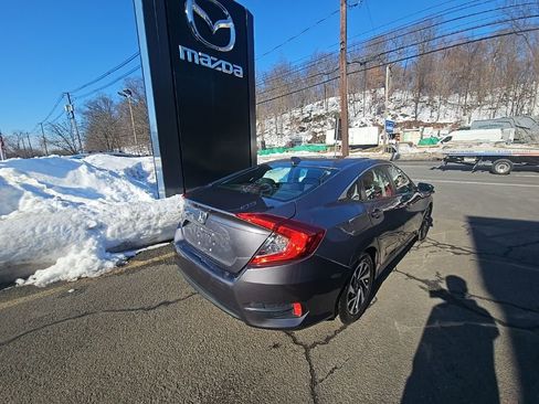 Used 2018 Honda Civic EX image 8