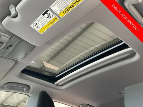 Used 2018 Honda CR-V EX image 11