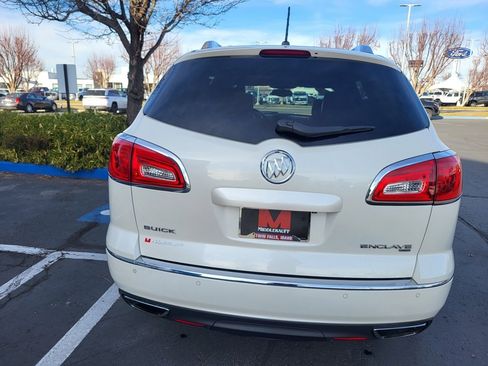 Used 2014 Buick Enclave Leather w/ Trailering Provision Package image 4