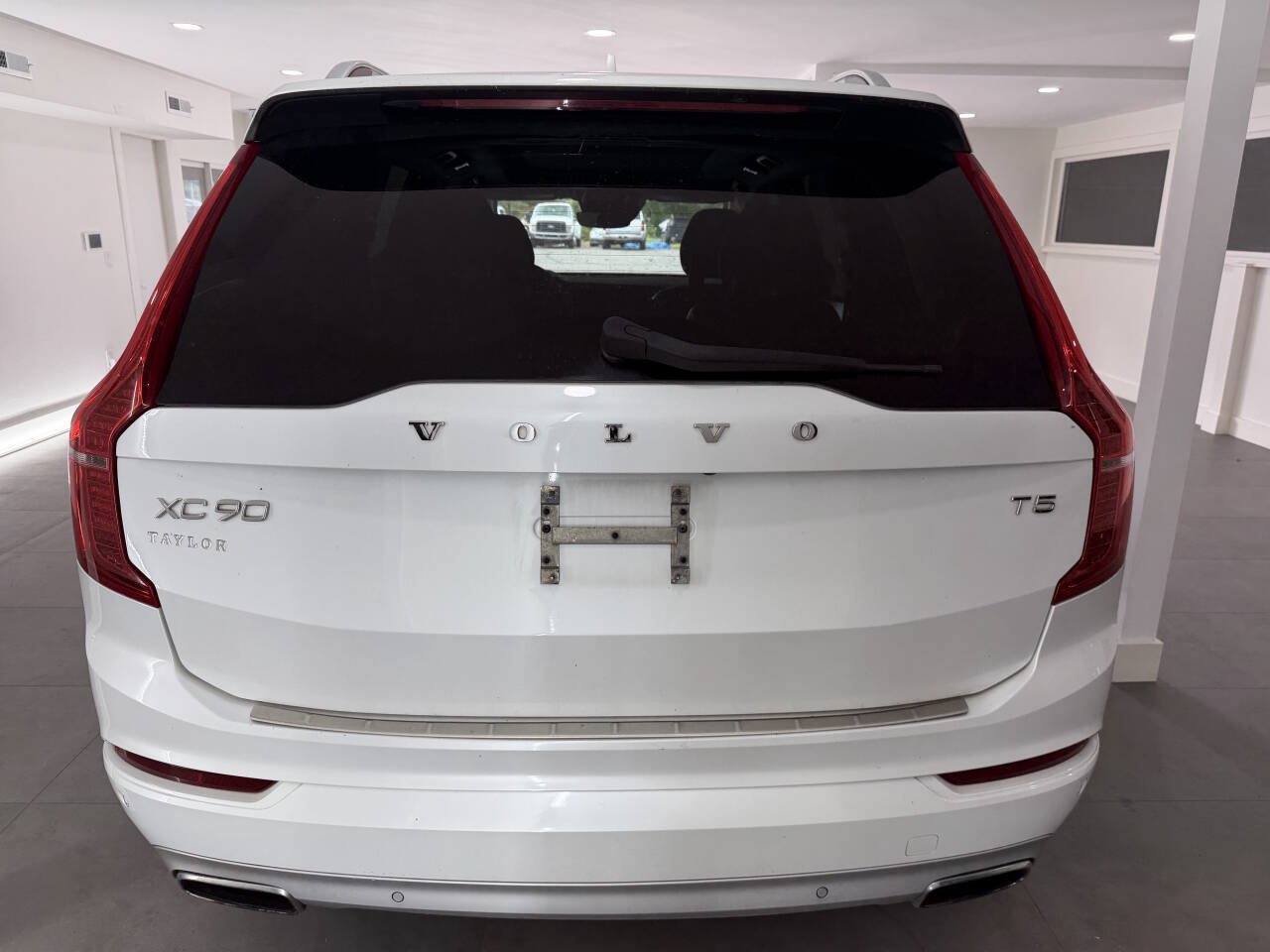 Used 2016 Volvo XC90 T5 Momentum FWD image 6