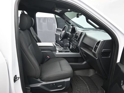 Used 2020 Ford F150 XLT w/ Equipment Group 302A Luxury AWD/4WD image 28