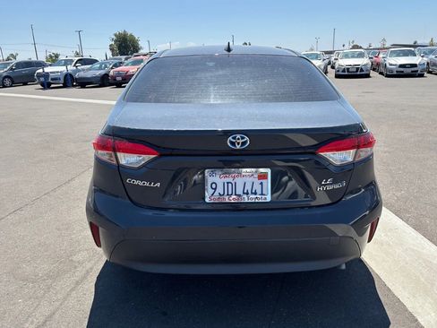 Used 2024 Toyota Corolla LE FWD image 8
